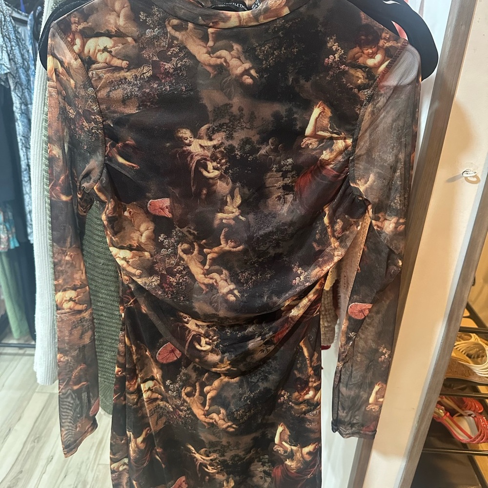PrettyLittleThing Artistic Print Long Sleeve Dress